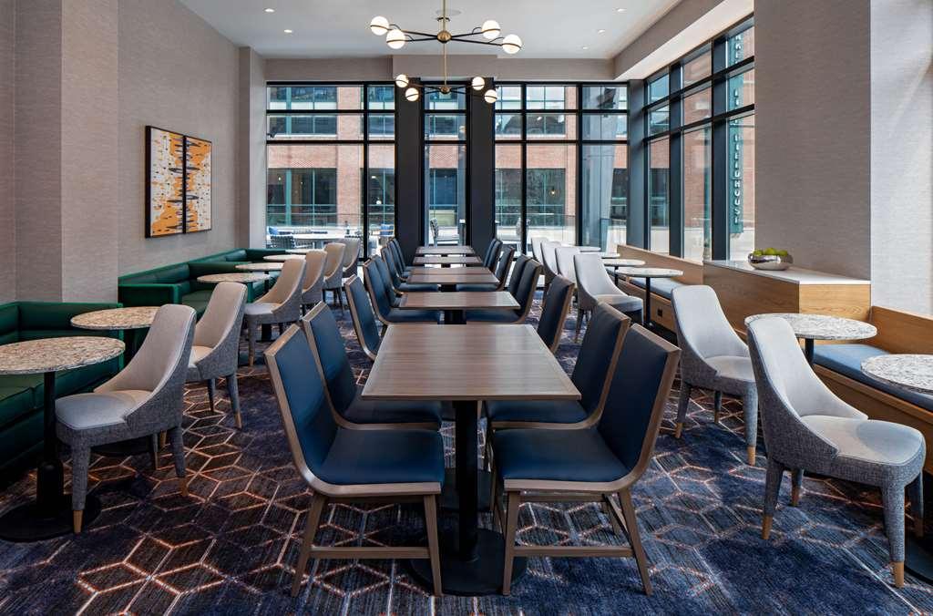 Hyatt Place Indianapolis Downtown Restaurant foto